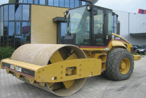 Caterpillar CS 533E Silindir İş Makine Camları